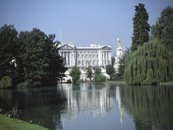 Buckingham Palace & London