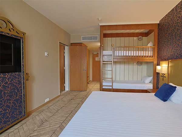 Dream Castle Hotel - Family Room