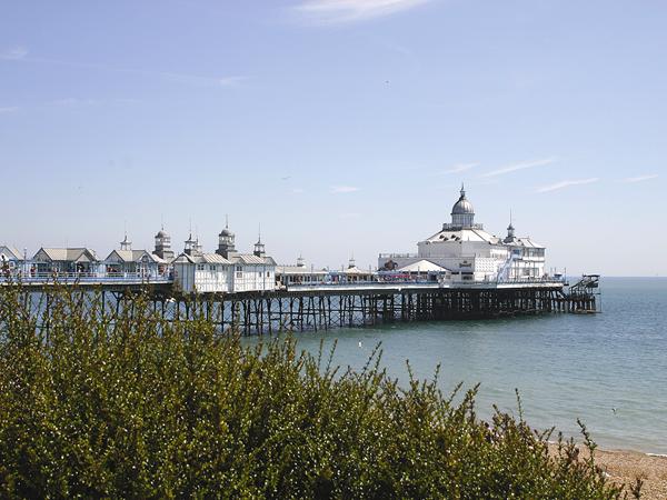 A Cracking Christmas in Eastbourne - Hoppa' Break