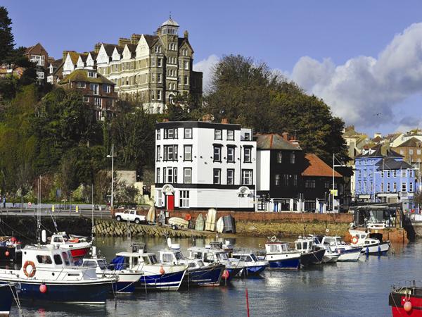 Folkestone Entertainment Breaks - Turkey & Tinsel Specials