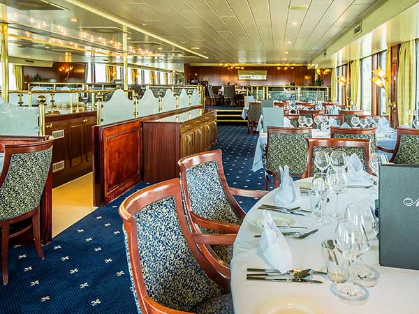 MS Dutch Melody - Restaurant