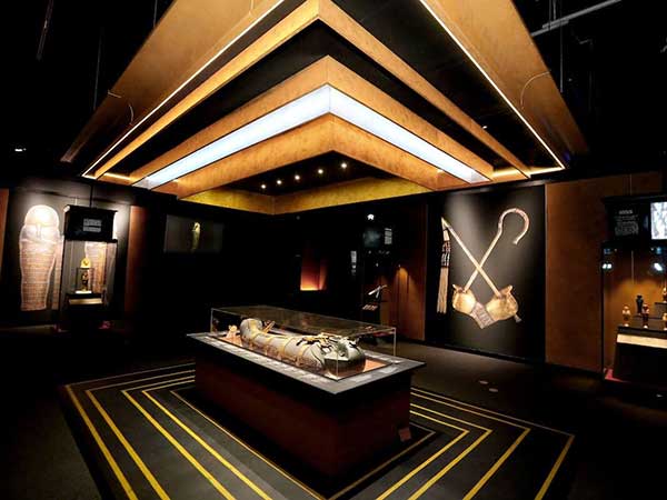 Tutankhamum: Treasures of the Golden Pharaoh