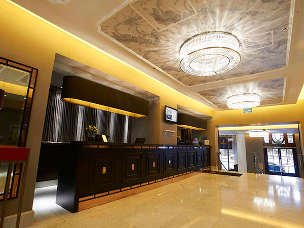 Waldorf Hotel - Reception