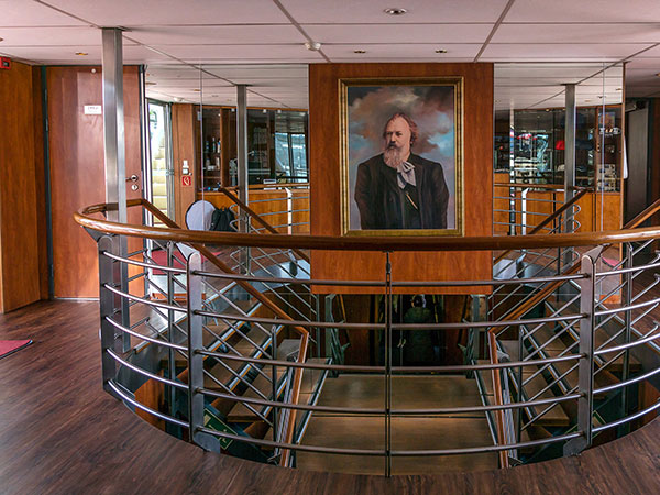 MS Johannes Brahms - Entrance